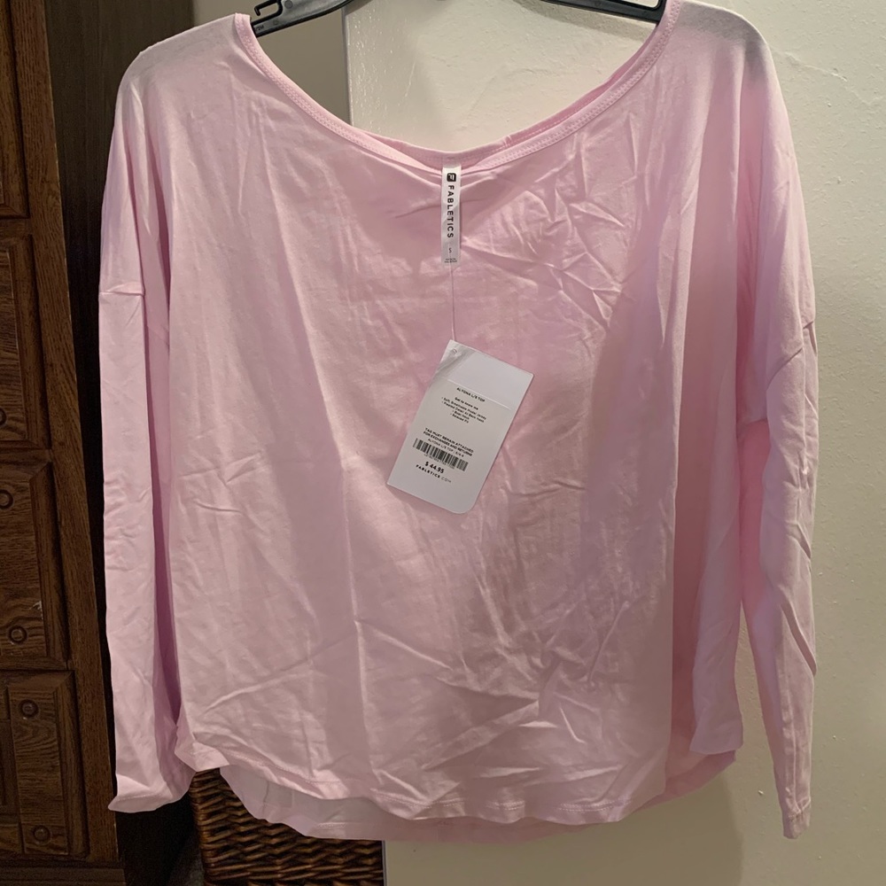 Fabletics shirt